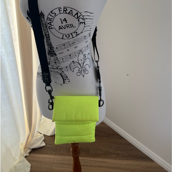 “P.E. Nation” Neon Puffer Cross Body Bag - Picture 4 of 4